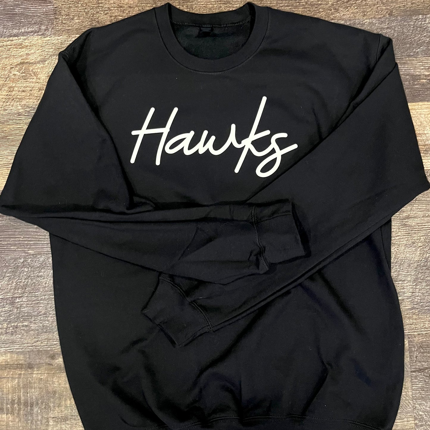 Hawks Puff Script Crewneck Sweatshirt – Cows and Crayons